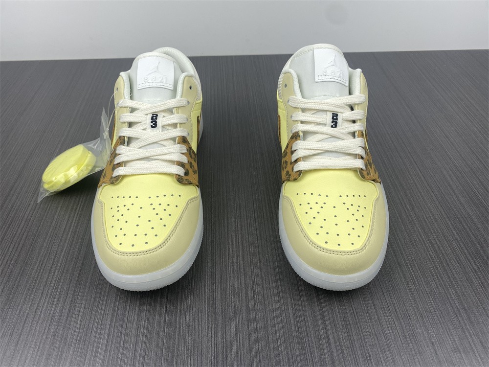 Air Jordan 1 Low SNKRS Day Leapard DN6998-700