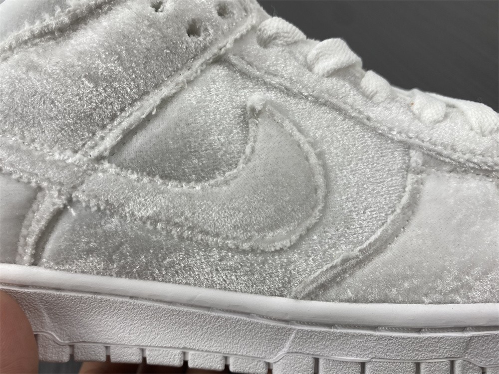 Dover Street Market x Nike Dunk Low Triple White