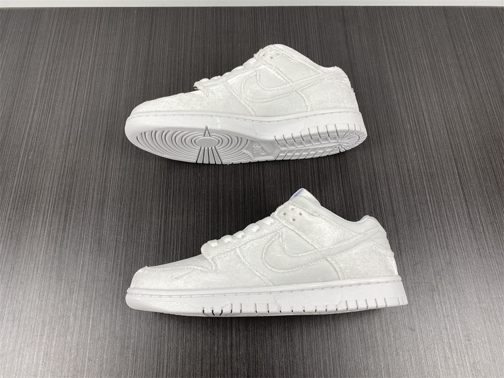 Dover Street Market x Nike Dunk Low Triple White