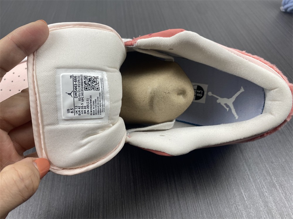 Jordan 1 Low SE Mighty Swooshers Pink (W)
