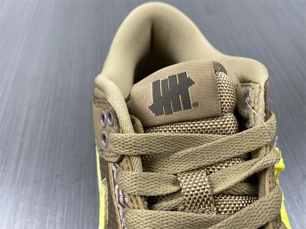 Undefeated x Nike Dunk Low