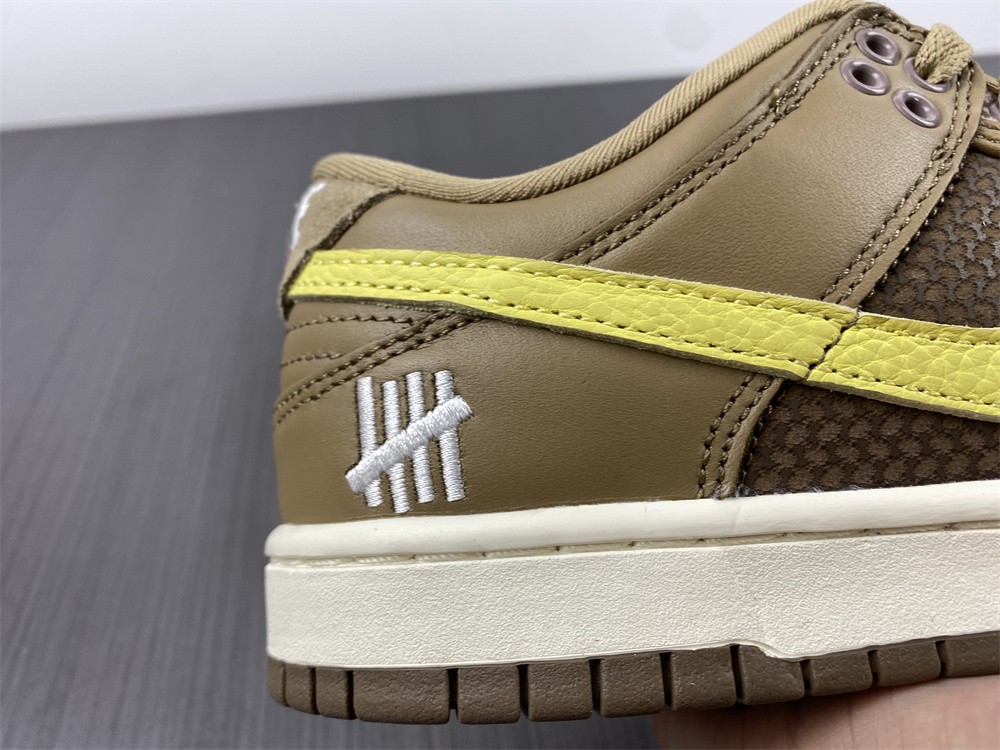 Undefeated x Nike Dunk Low