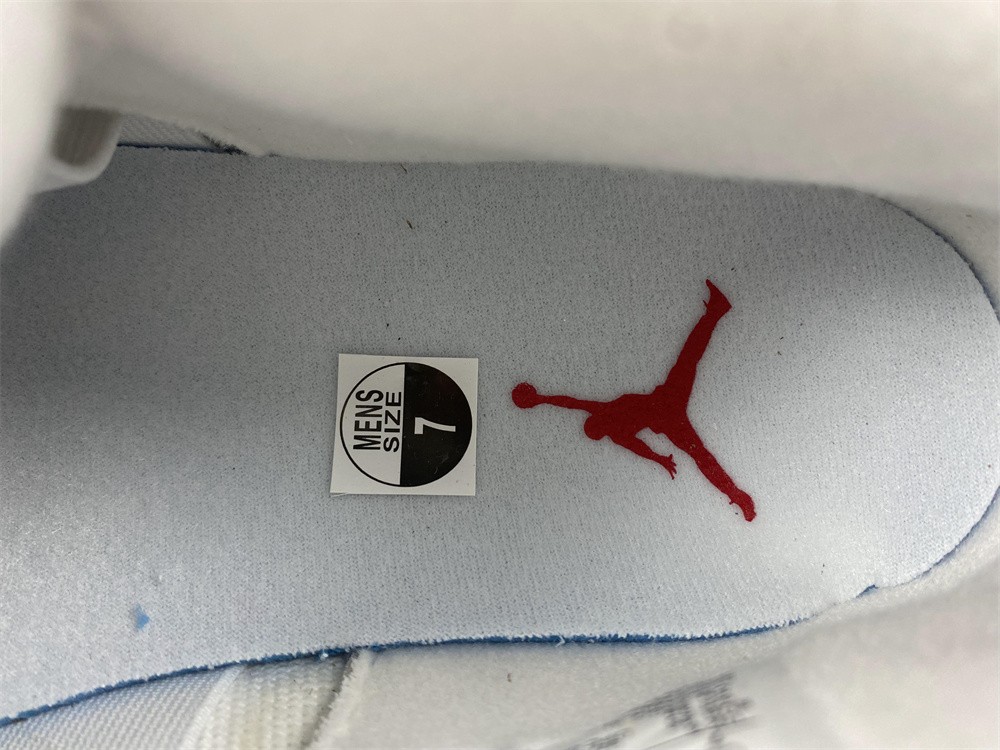 Air Jordan 4 Womens Canvas Sail Cement Grey