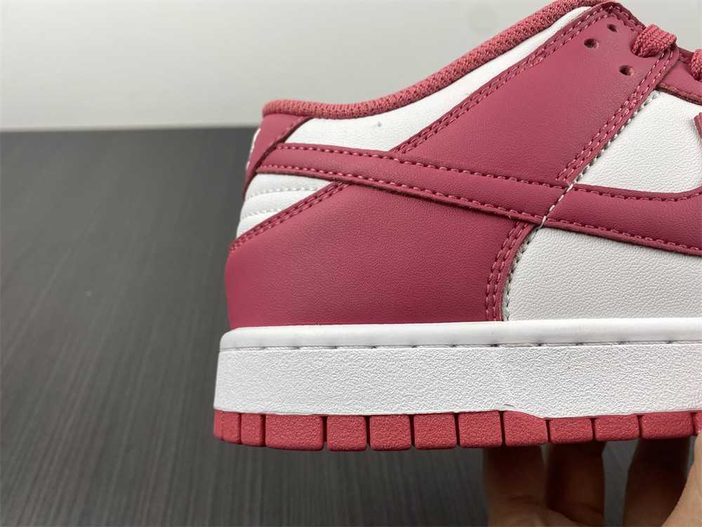 SB Dunk Low Archeo Pink