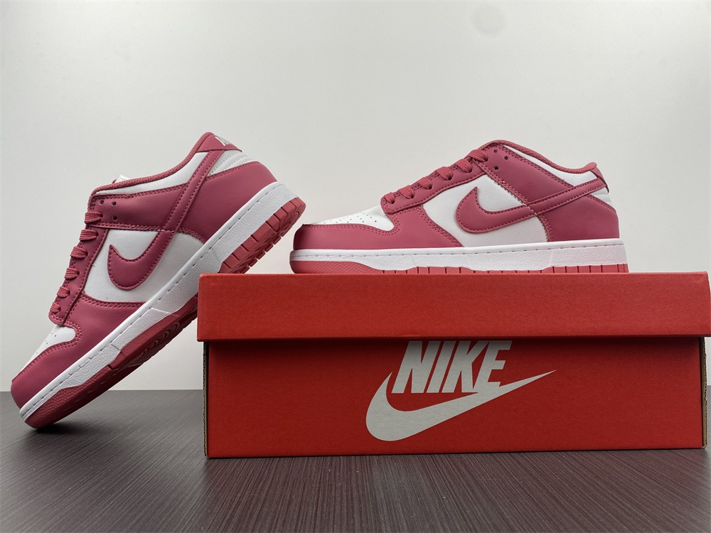 SB Dunk Low Archeo Pink