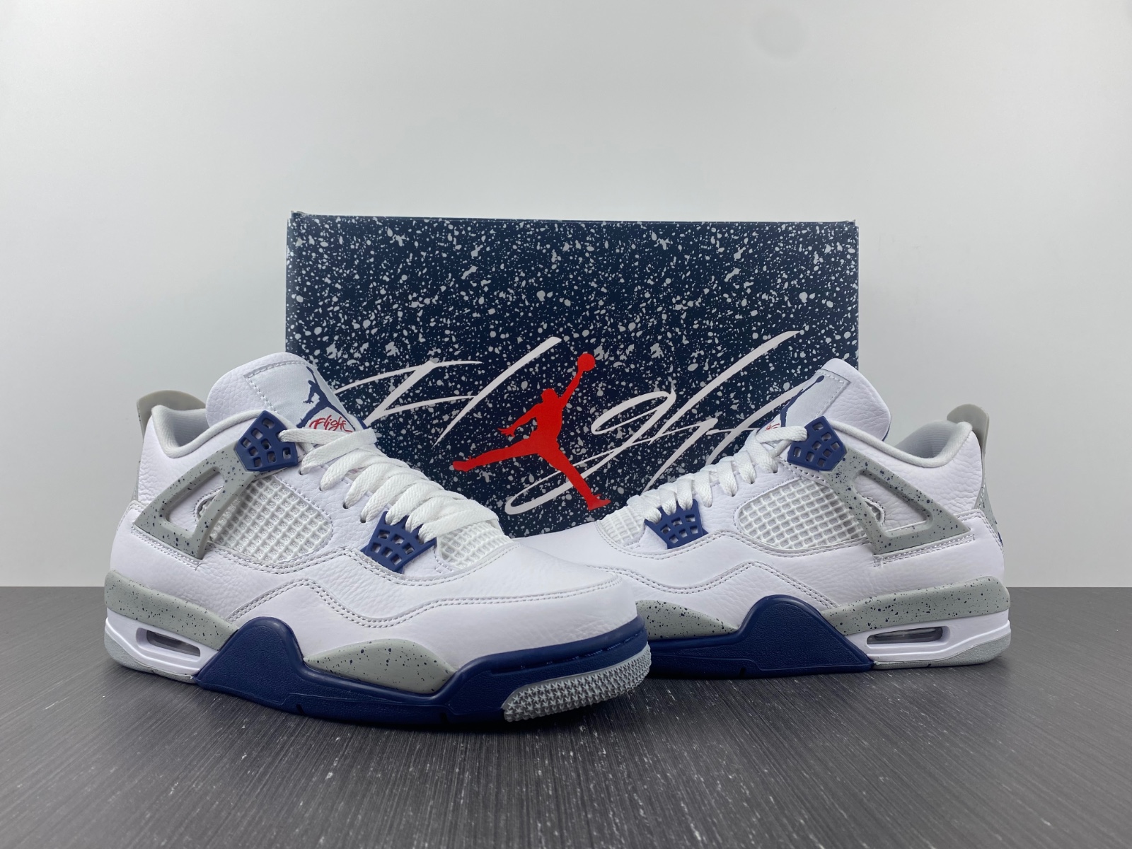Air Jordan 4 Midnight Navy DH6927-140