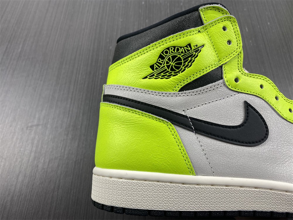 Air Jordan 1 Retro High Visionaire