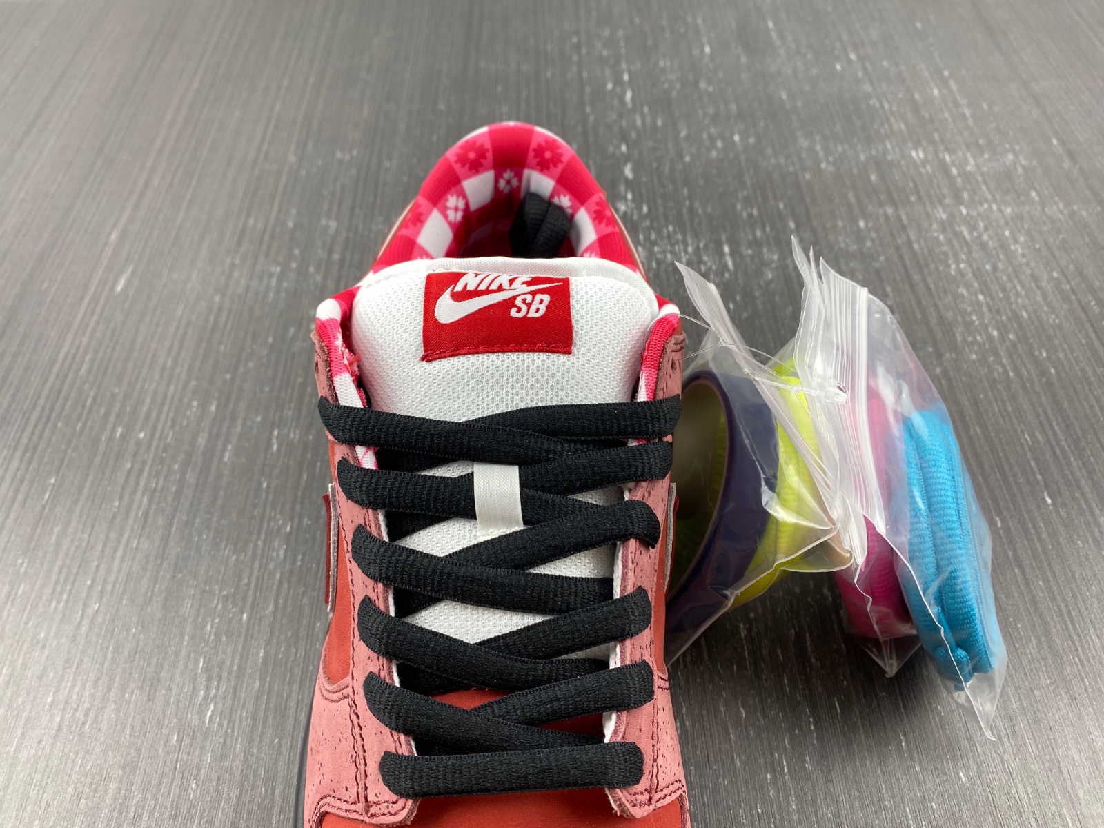 Nike SB Dunk Low Red Lobster