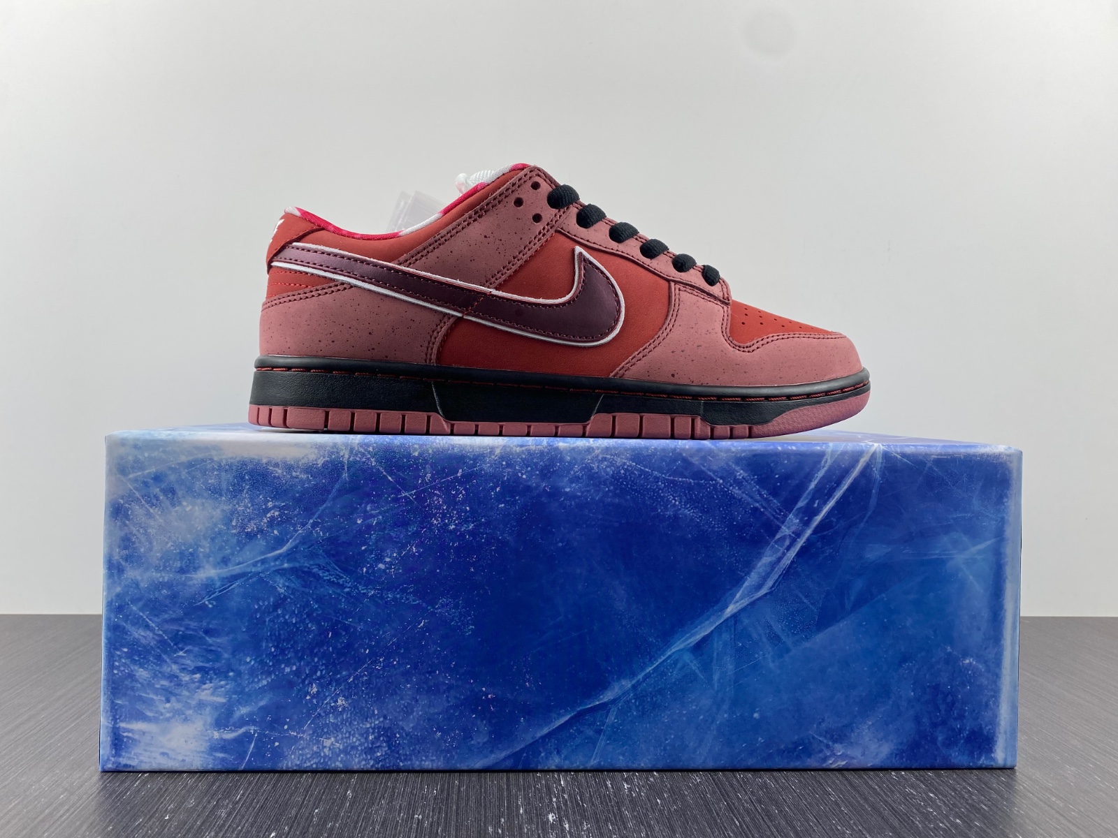 Nike SB Dunk Low Red Lobster
