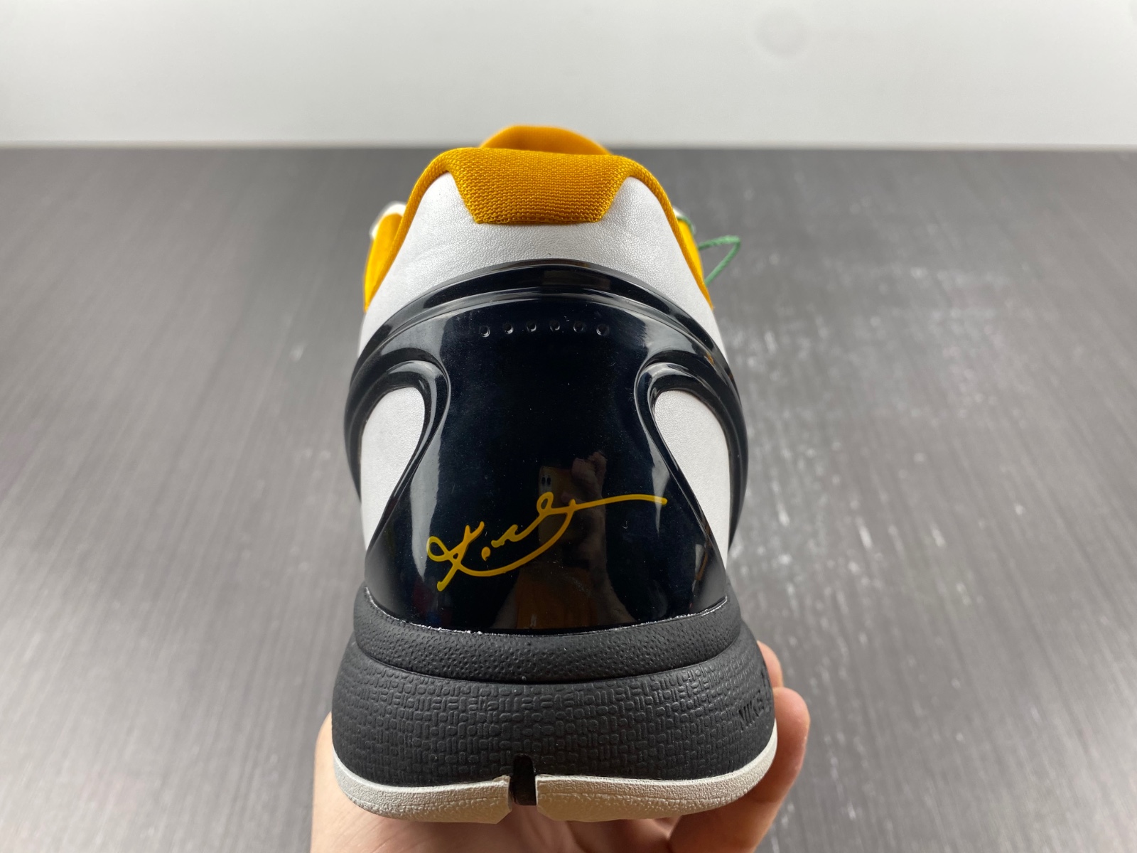 Kobe 6 Protro Playoff Pack White Del Sol