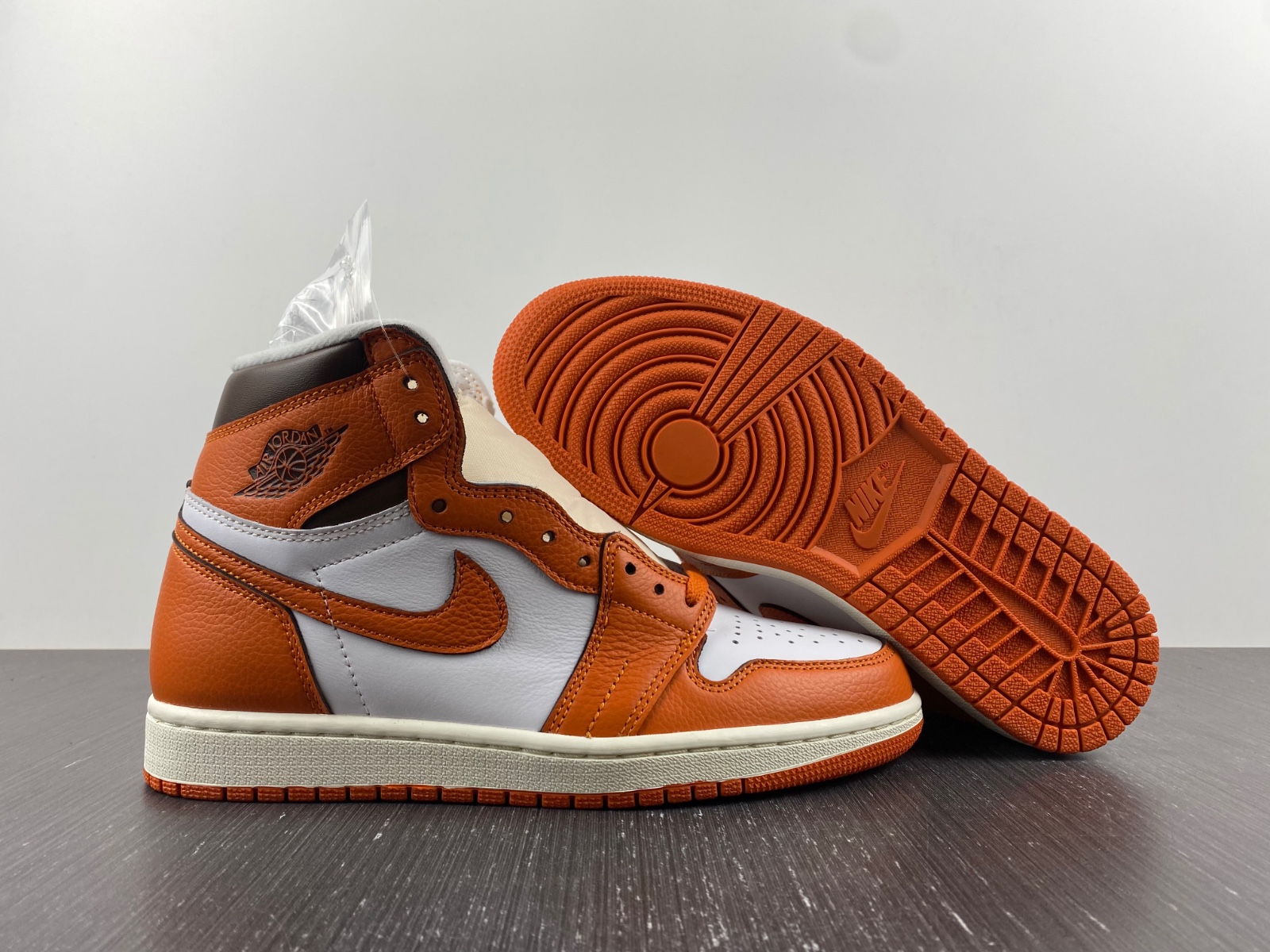 Air Jordan 1 High Starfish