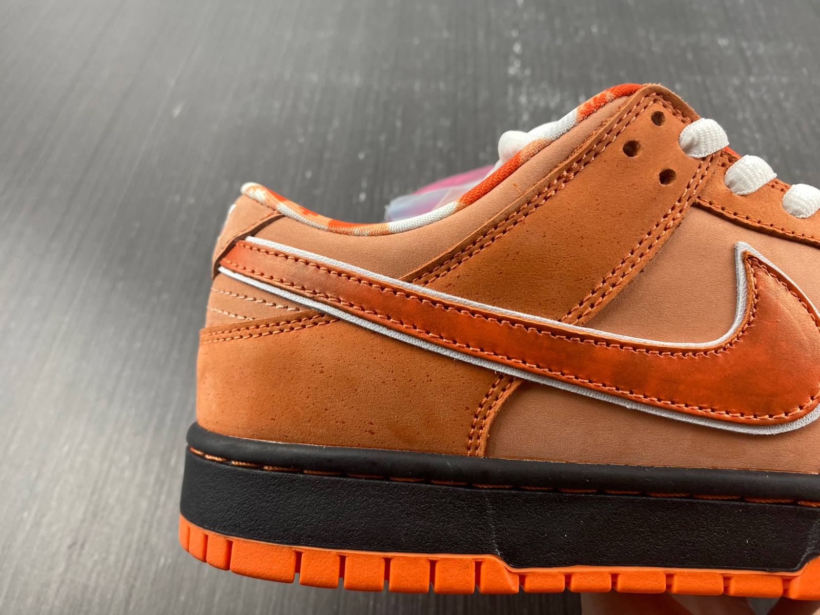 Nike SB Dunk Low Orange Lobster