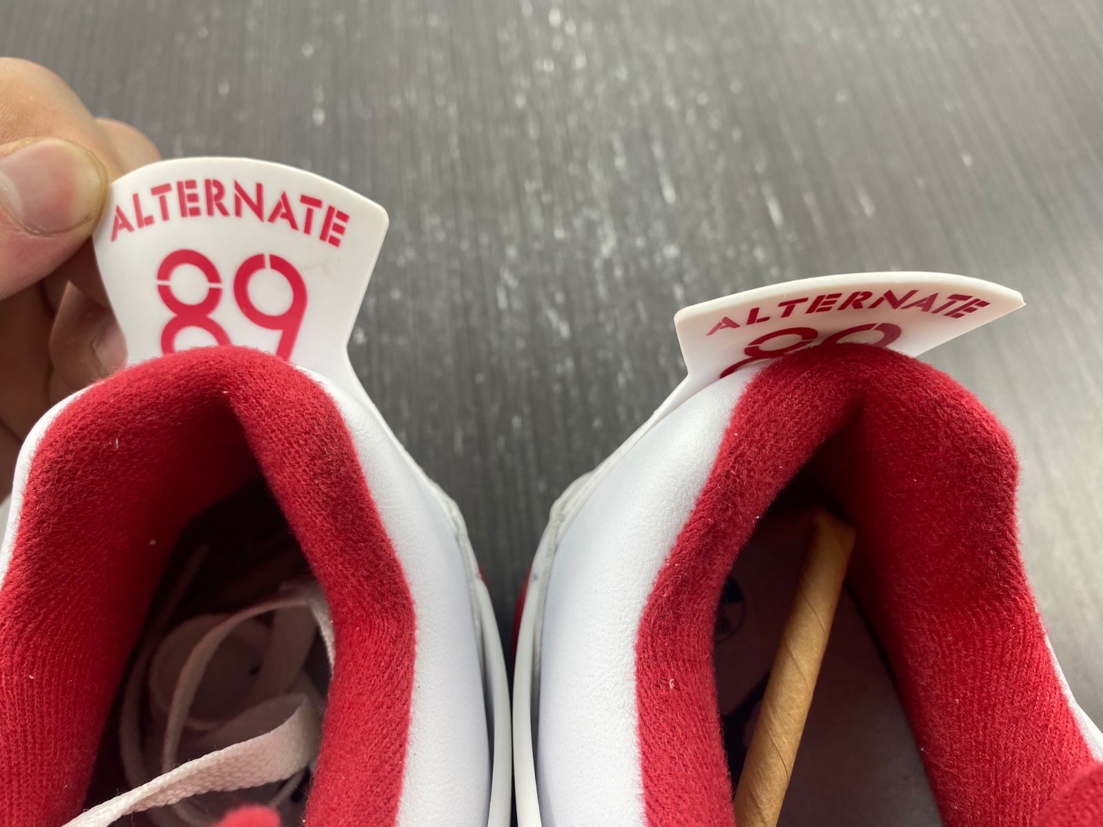 Jordan 4 Retro Alternate 89