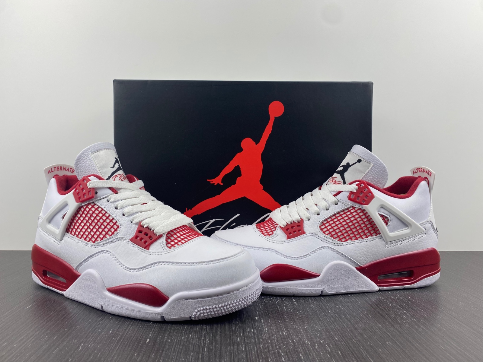 Jordan 4 Retro Alternate 89
