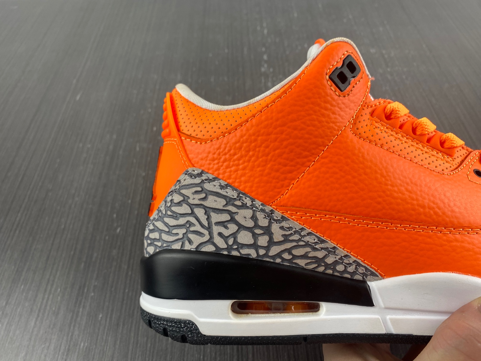 Air Jordan 3 Retro Orange