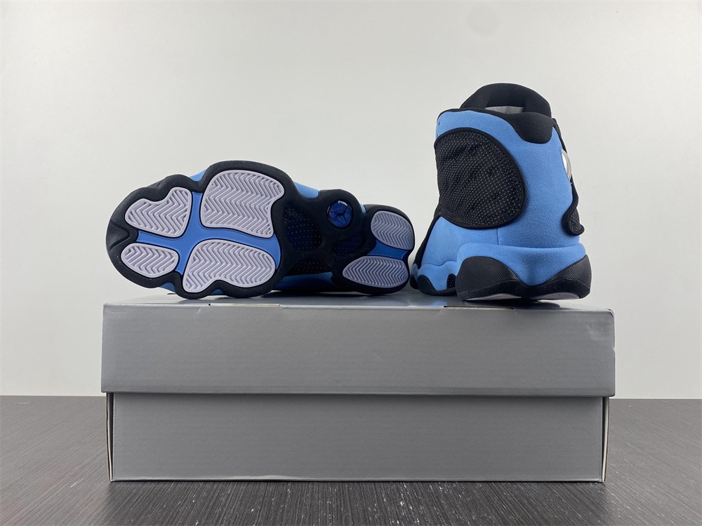 Air Jordan 13 University Blue