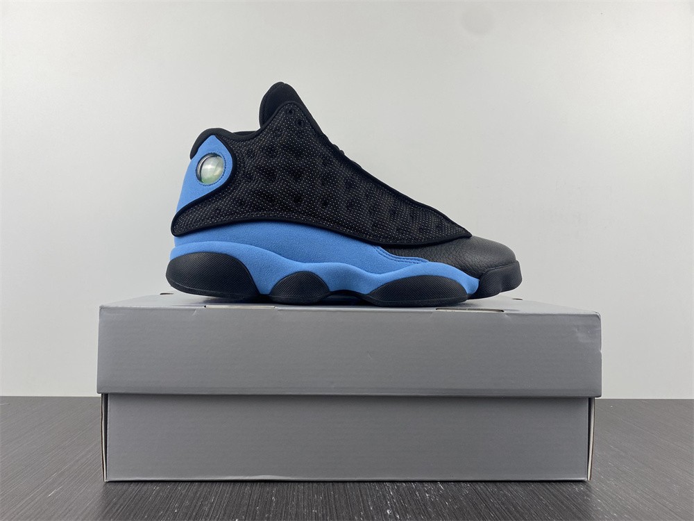 Air Jordan 13 University Blue