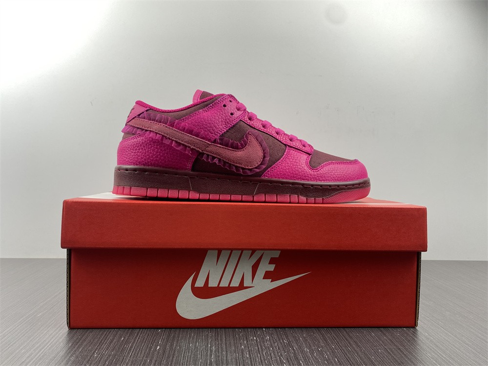 Nike Spruces Up Its Dunk Low Team Red/Pink