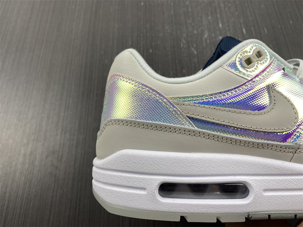 Nike Air Max 1 AMD La Ville Lumière