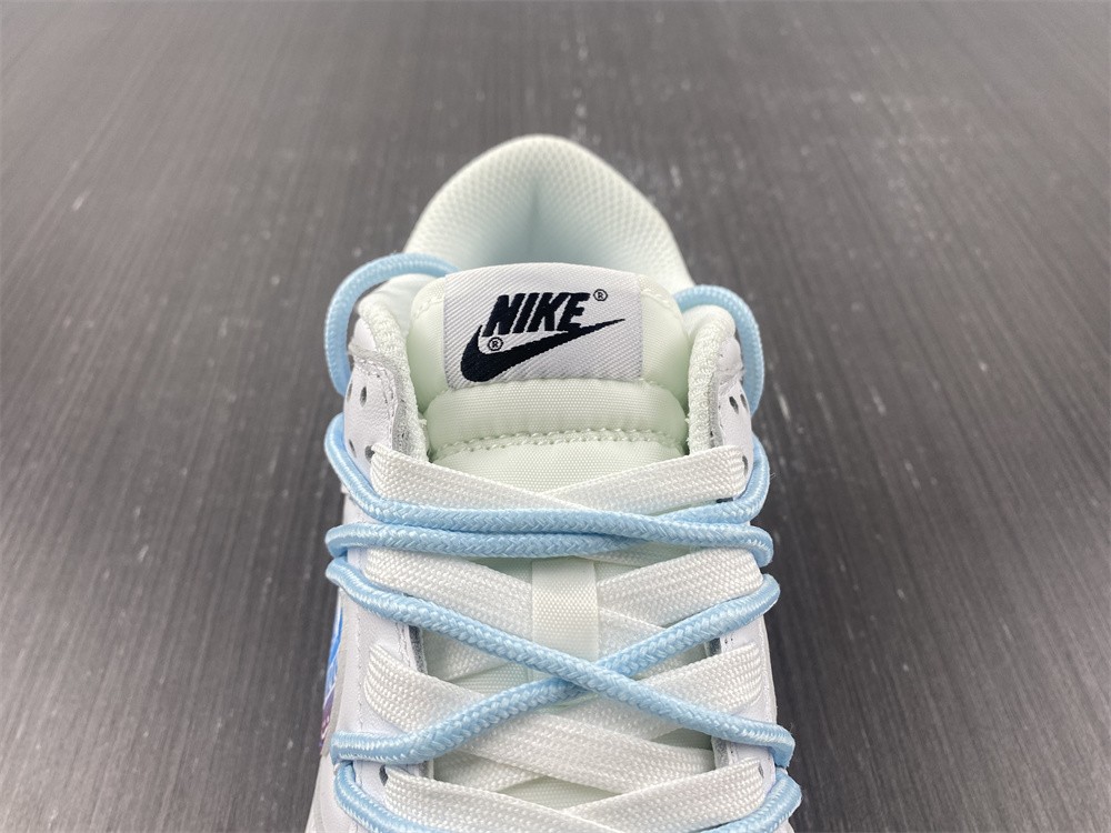 Nike Dunk Low TRIPLE WHITE