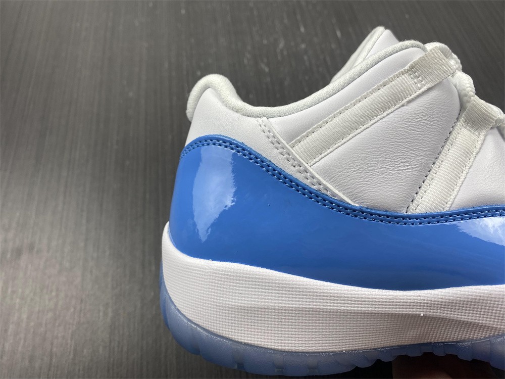 Air Jordans 11 Low University Blue