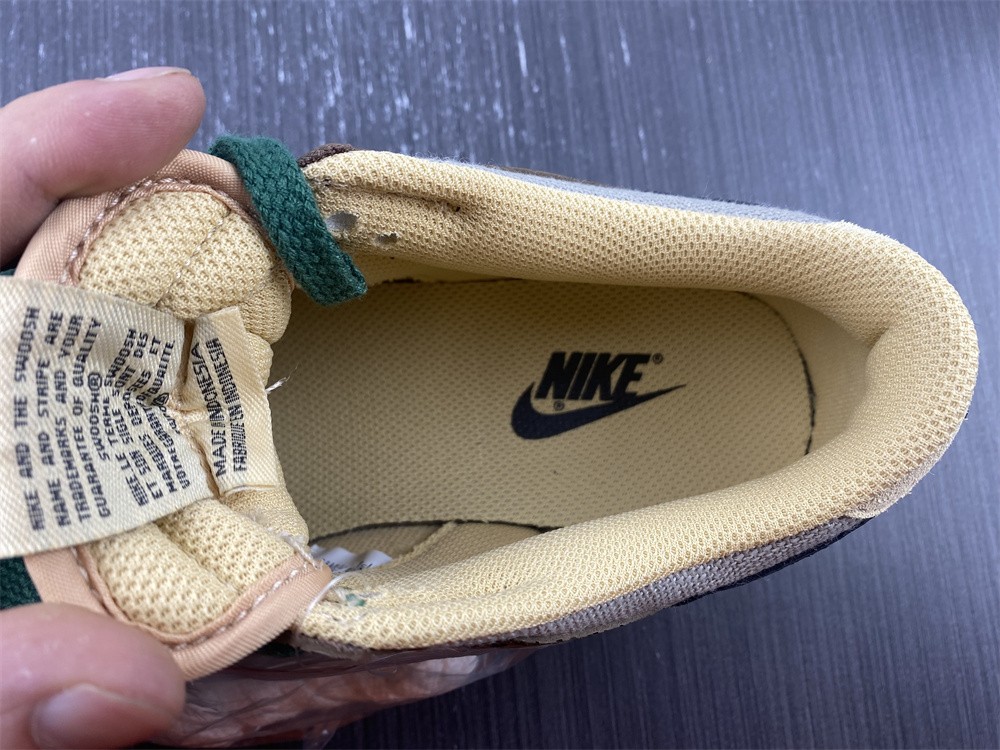 Nike Dunk Low Safari Golden Moss