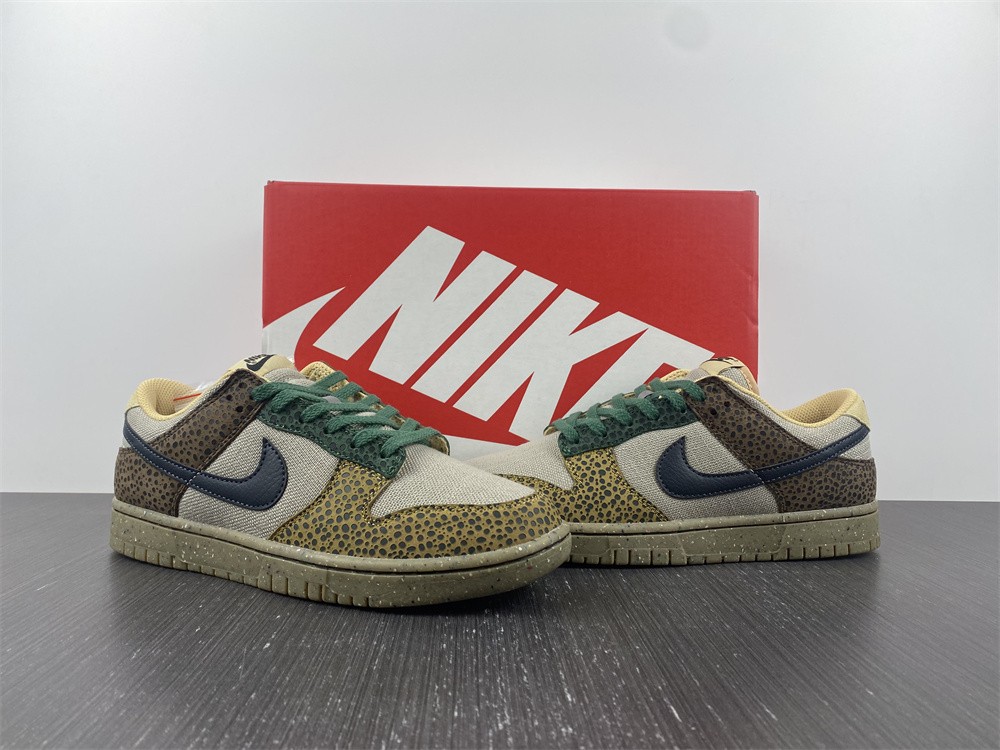 Nike Dunk Low Safari Golden Moss