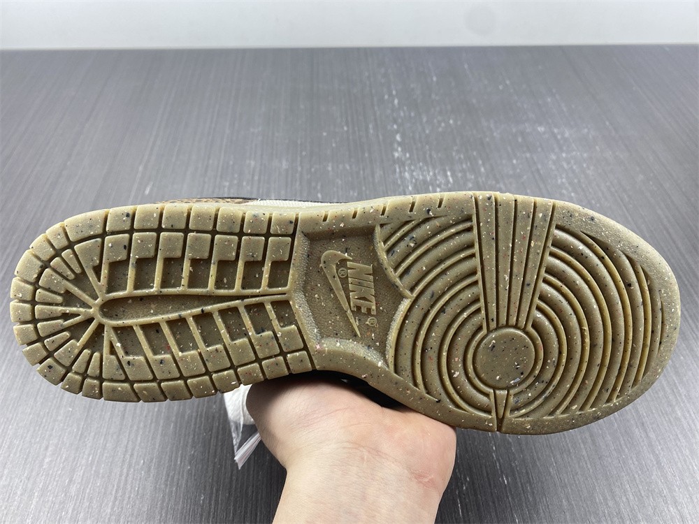 Nike Dunk Low Safari Golden Moss