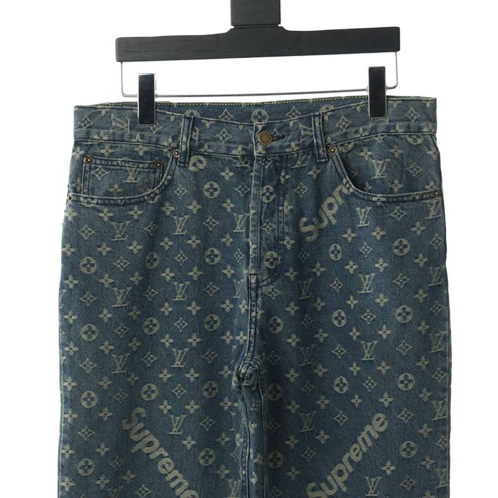 S*p*e x jeans
