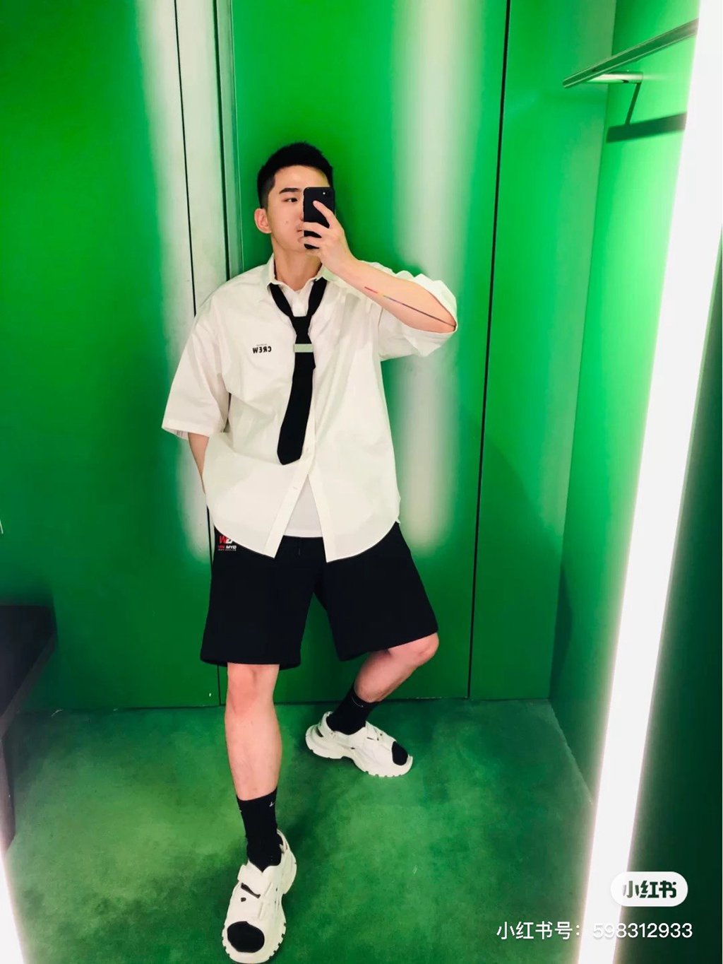 Ba*len*cia*ga blcg 20fw crew limited short-sleeved shirt