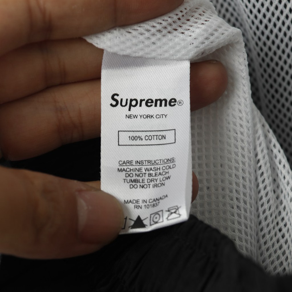 S*p*e 18ss arc logo water short?