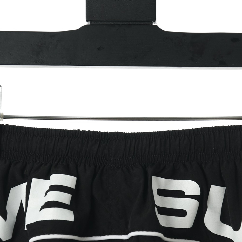 S*p*e 18ss arc logo water short?