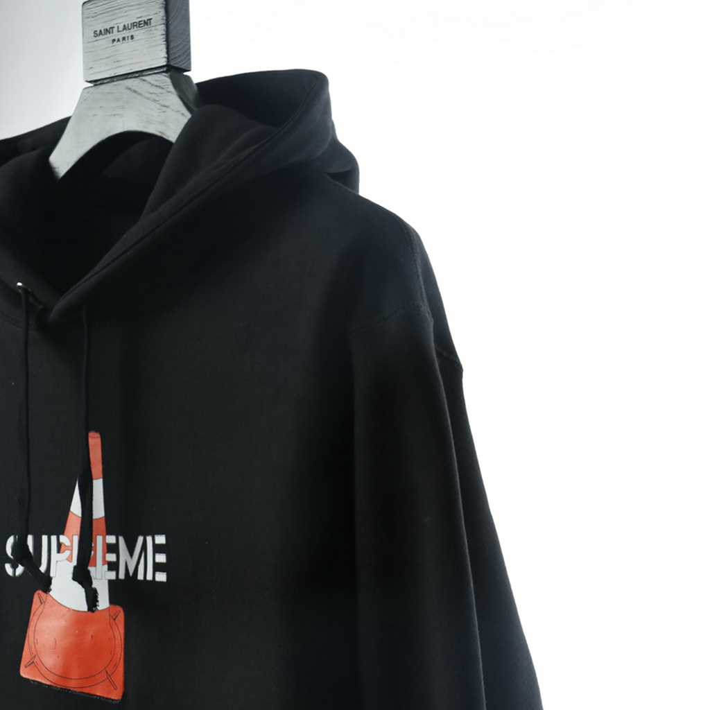 S*p*e 19fw cone hooded sweatshirt
