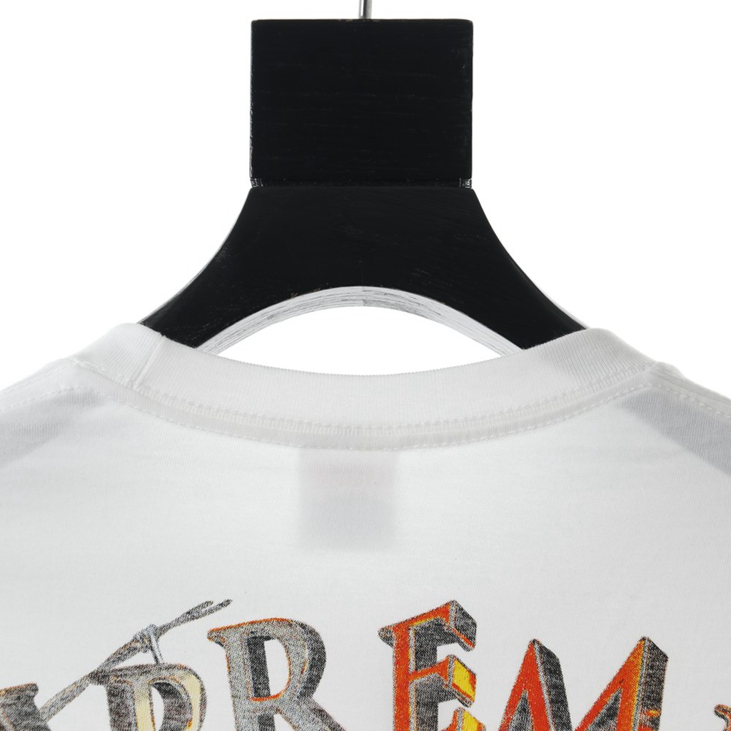 S*p*e 2020ss week0 laugh now tee?