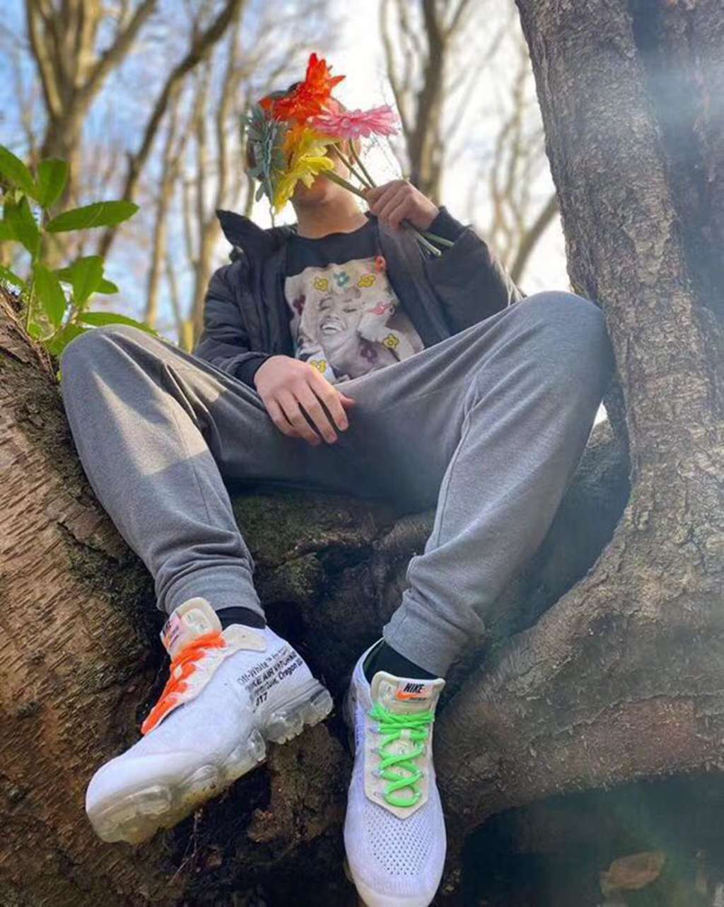 S*p*e 2020ss week0 laugh now tee