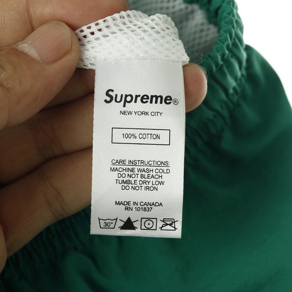 S*p*e 18ss arc logo water short?