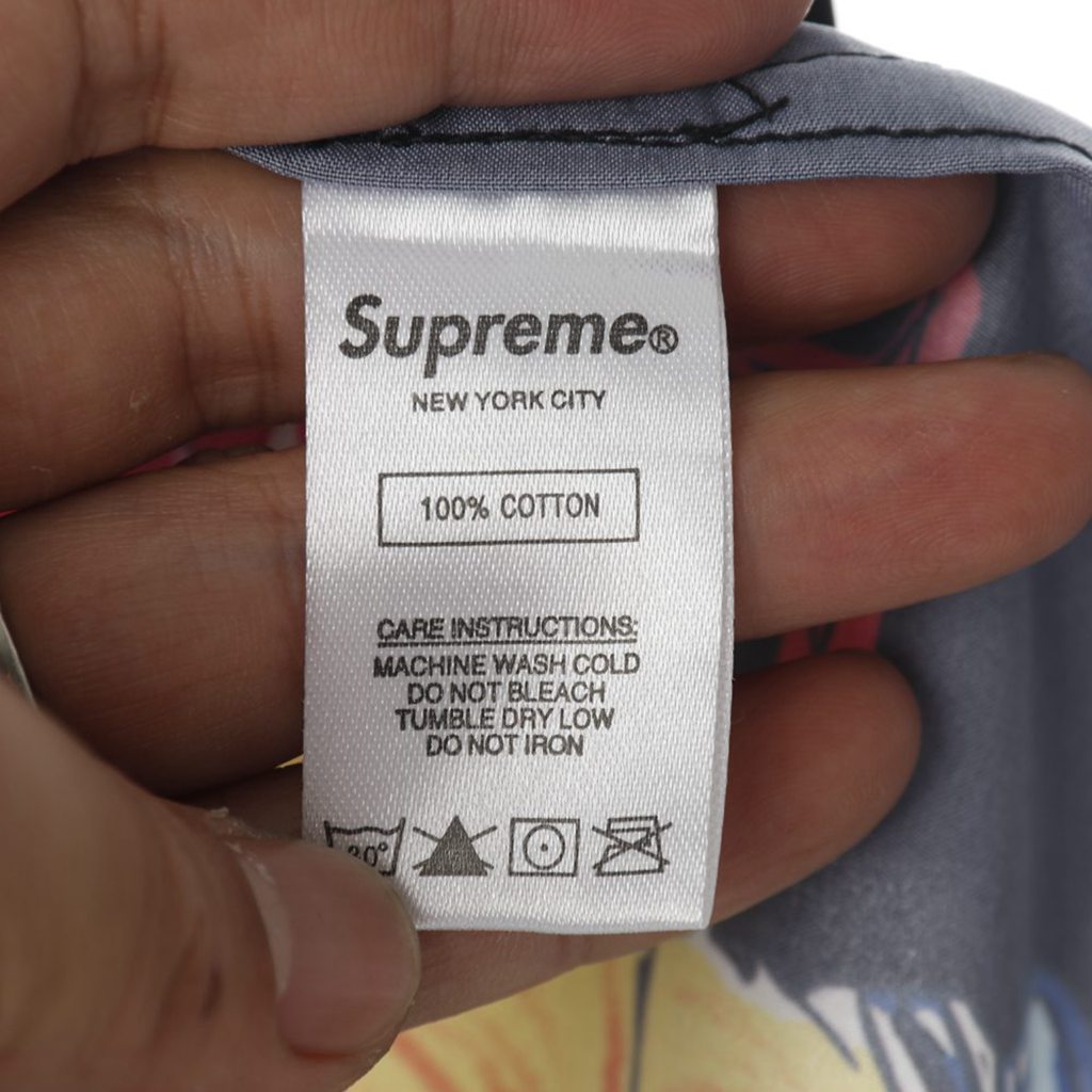 S*p*e daniel johnston rayon s/s shirt 20ss?