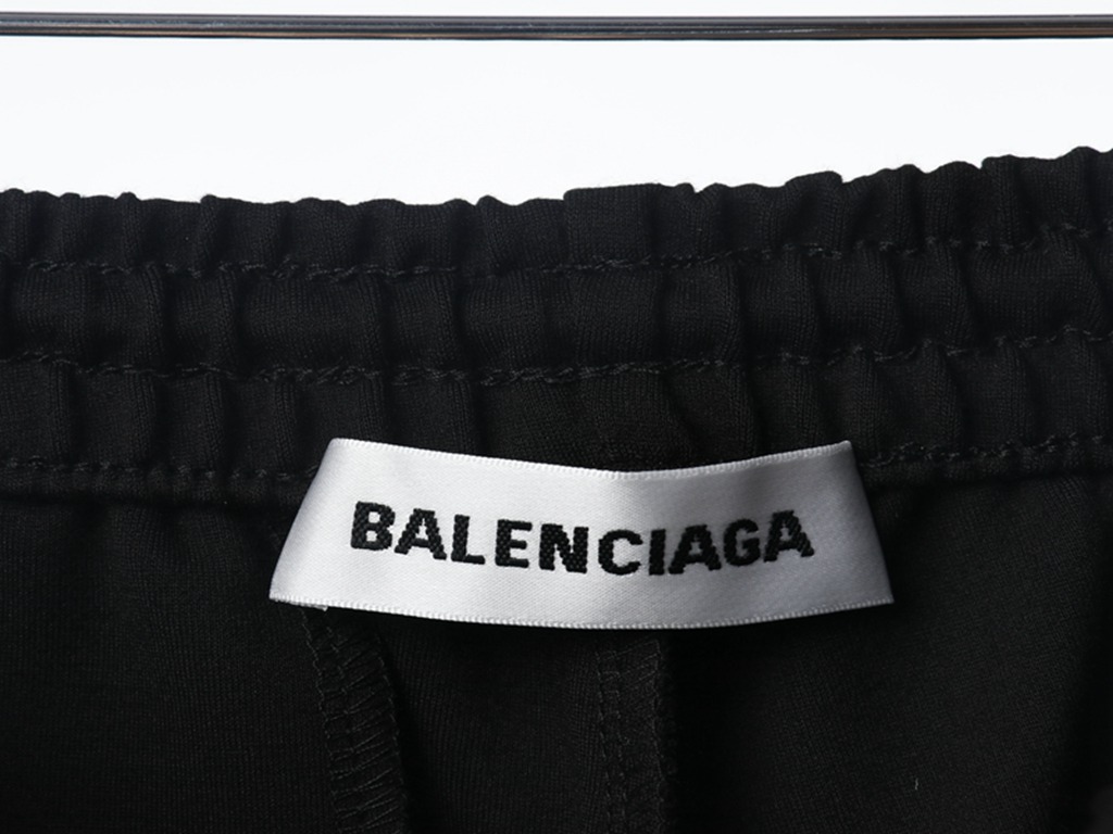 BLCG 19FW Black And White Button Trousers