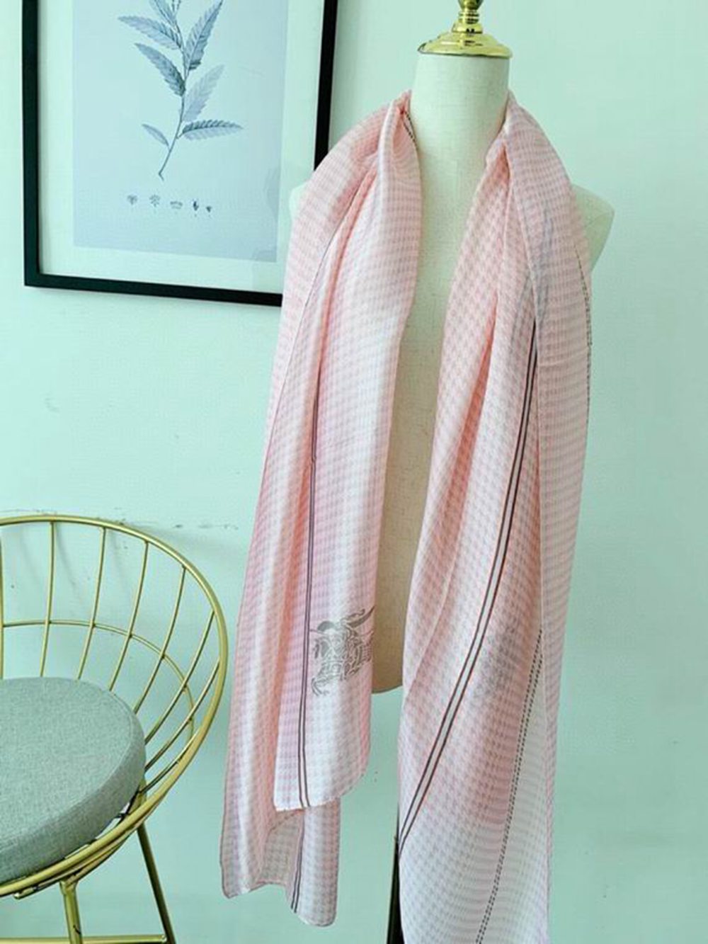 B**rry scarf