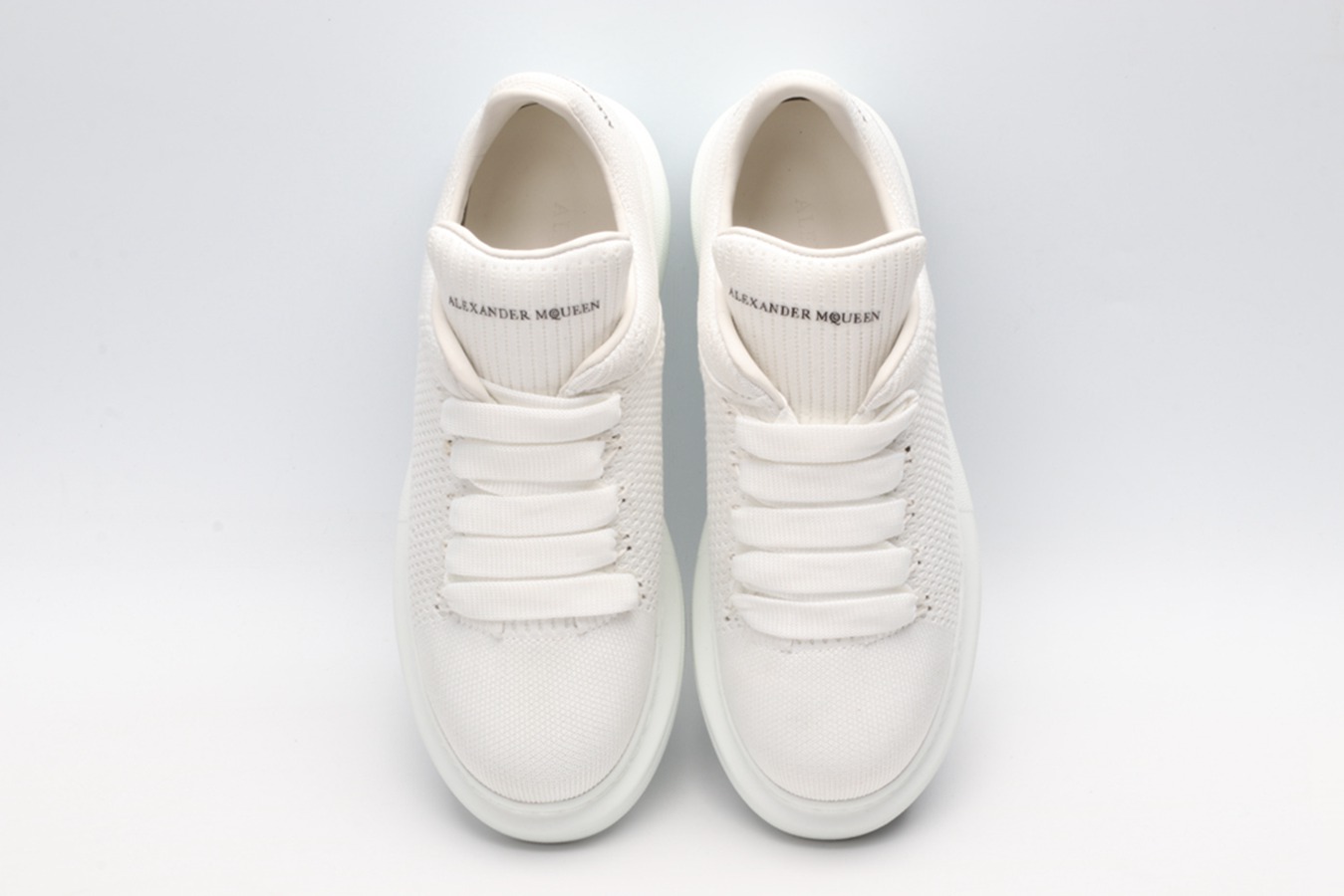 AMQ OVERSIZED SNEAKER White