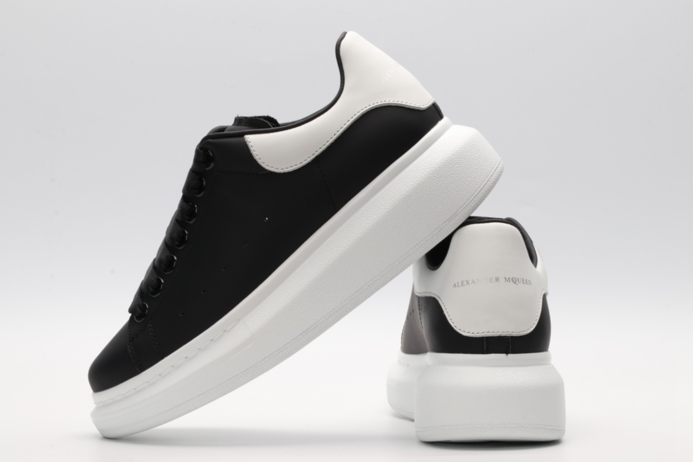 AMQ Black calf leather lace-up sneaker