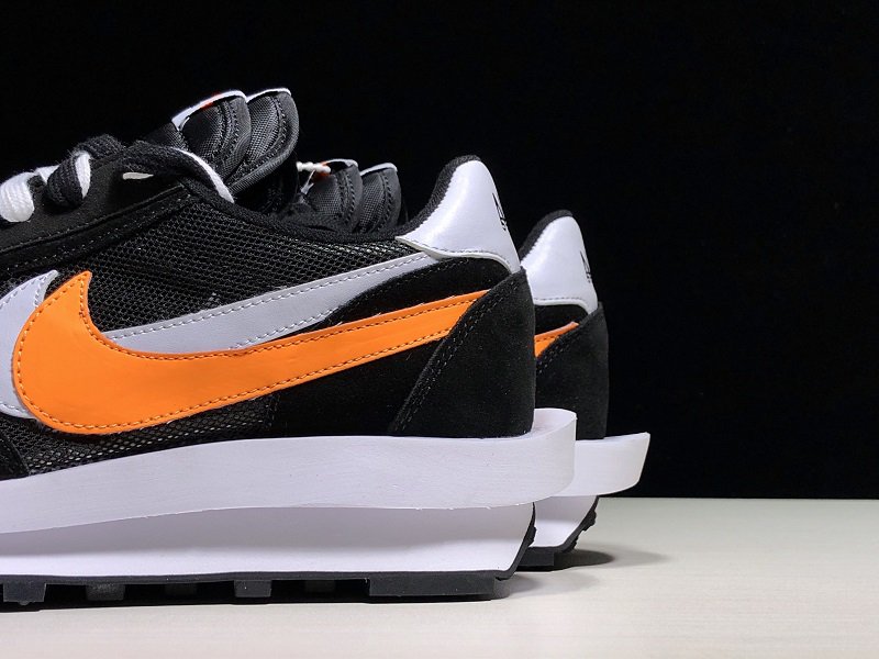 Sacai x Nike LVD Waffle Daybreak BV0073-010
