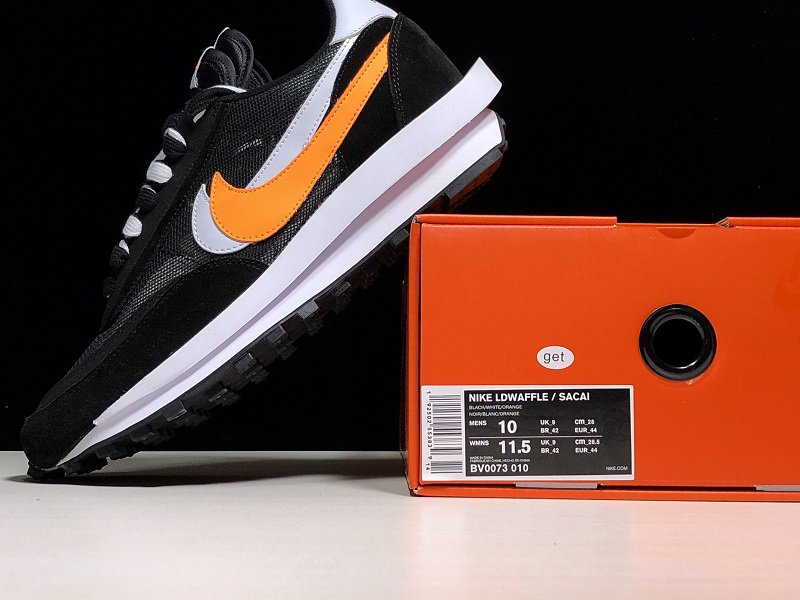 Sacai x Nike LVD Waffle Daybreak BV0073-010