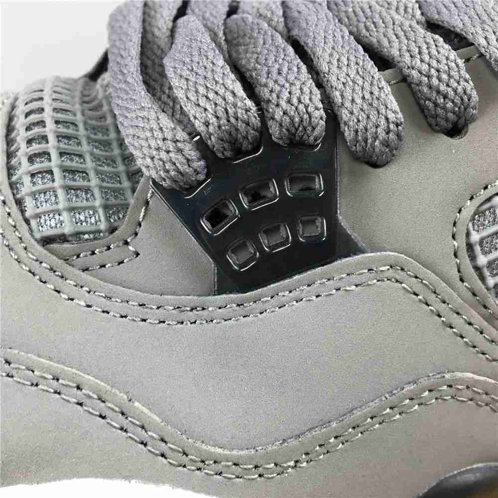 Air Jordan 4