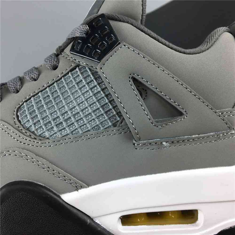 Air Jordan 4