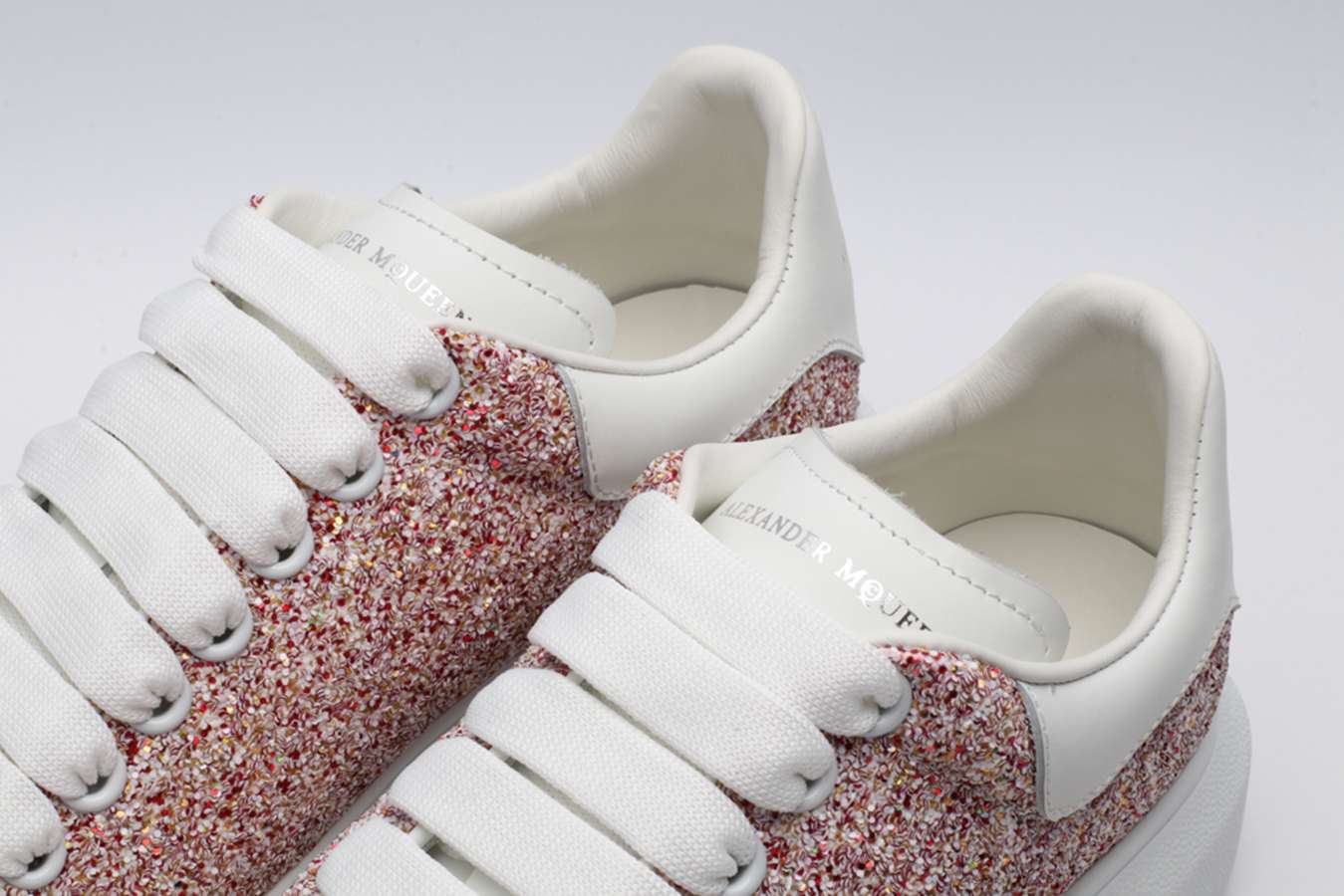 AMQ OVERSIZED SNEAKER
