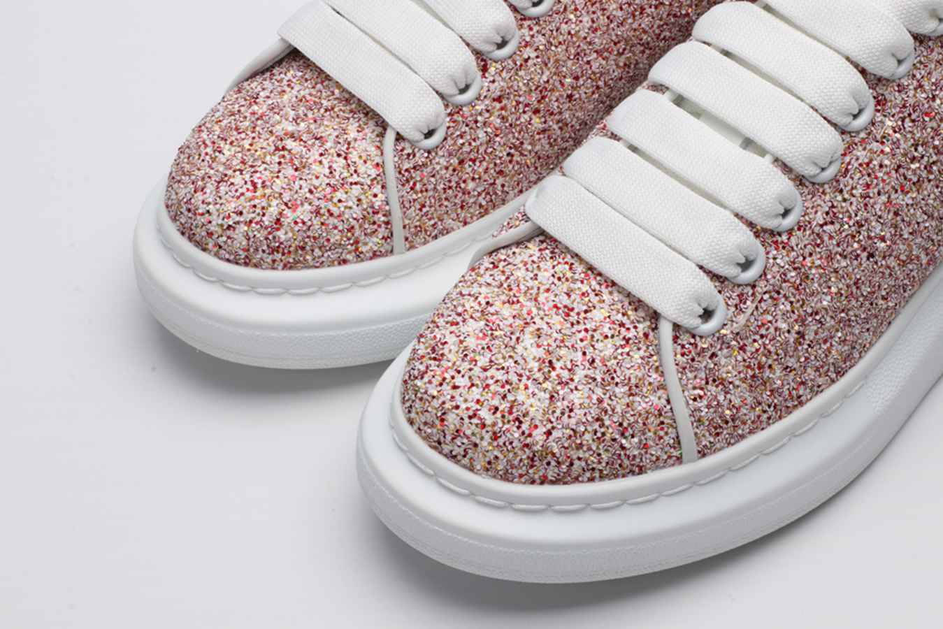 AMQ OVERSIZED SNEAKER