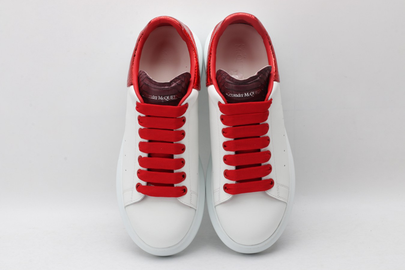 AMQ OVERSIZED SNEAKER