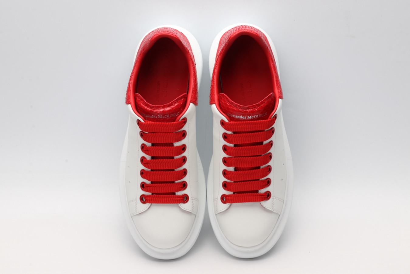 AMQ OVERSIZED SNEAKER