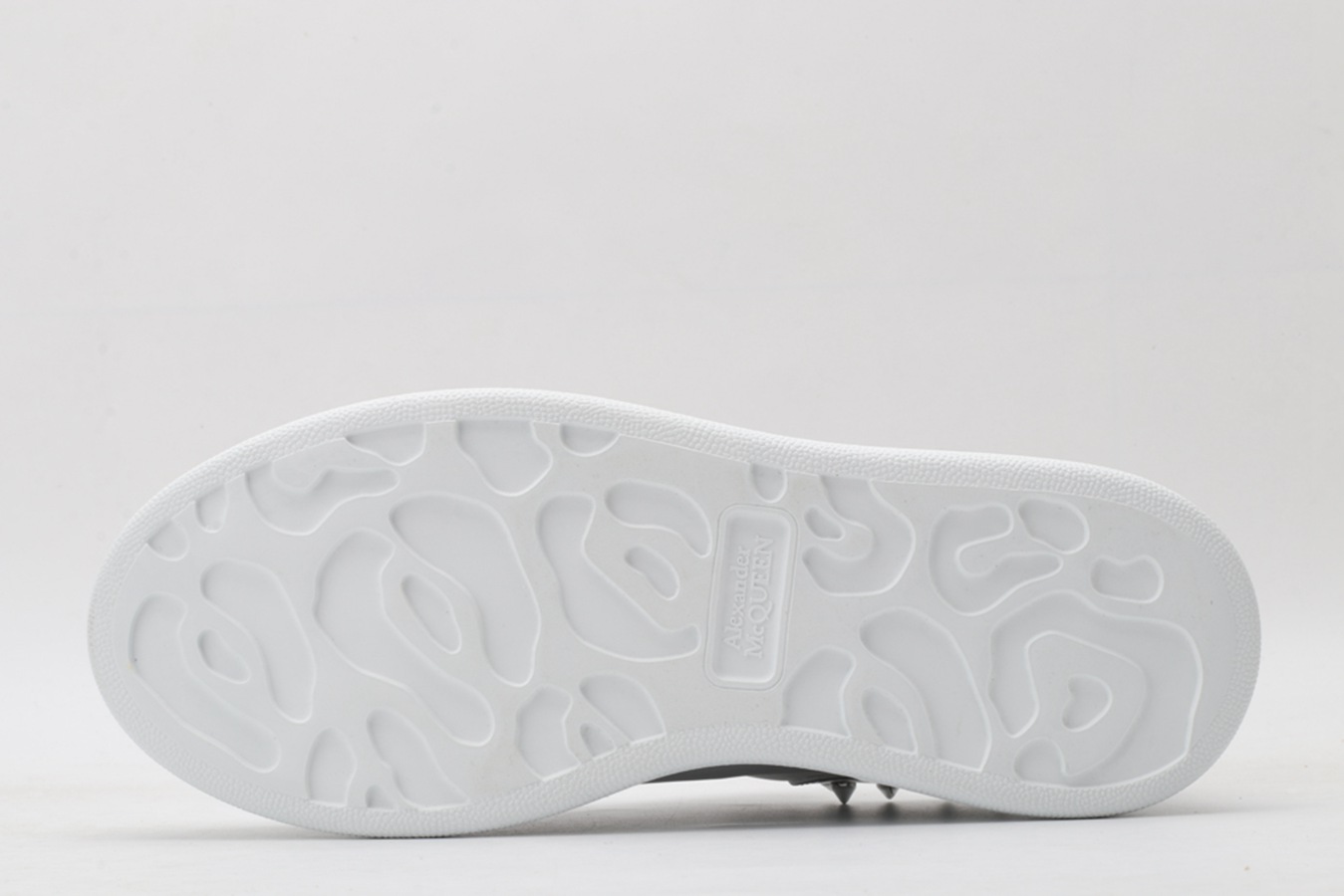 White calf leather lace-up sneaker with siL*Ver-finished hammered stud